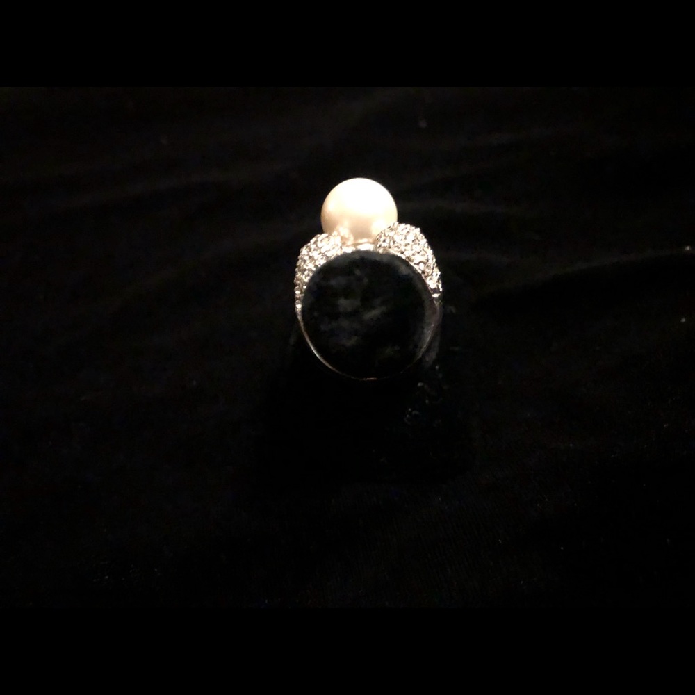Pearl & Rhinestone Ring - Picture 2 of 2